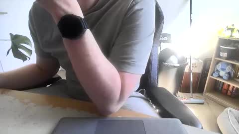 Snapshot of fem_alice_louis_dom chatting on 29, 4, 2026 fem_alice_louis_dom online show from 29, 4, 2026