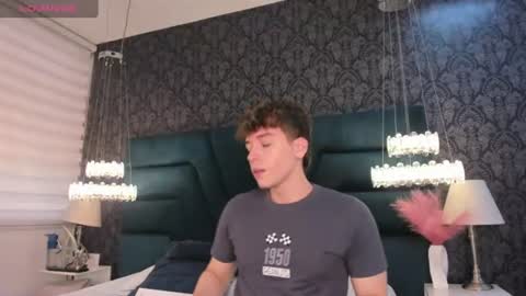 Snapshot of femboy_max chatting on 18, 7, 2026 Femboy Max online show from 18, 7, 2026