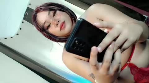 Snapshot of femboy_veronica chatting on 11, 10, 2025 femboy_veronica online show from 11, 10, 2025