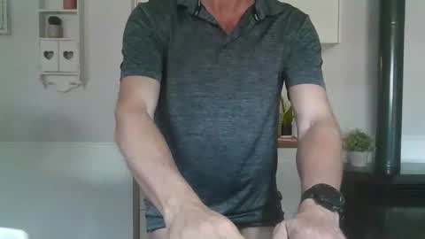 femdomsubby online show from 16, 1, 2026