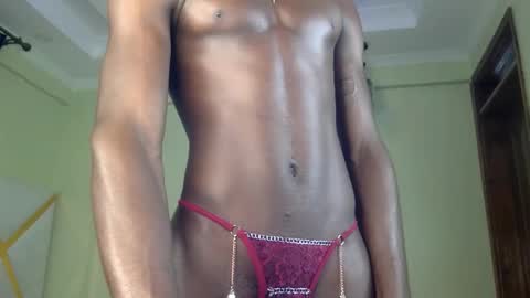 Snapshot of femmenigma chatting on 27, 4, 2026 femmenigma online show from 27, 4, 2026