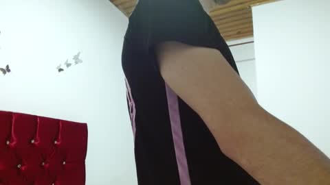 Snapshot of fenixtream chatting on 2, 12, 2024 FeniXtream online show from 2, 12, 2024