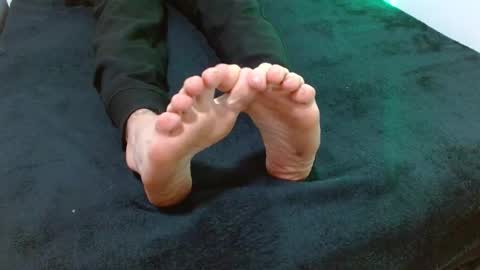 Snapshot of fenixtream chatting on 17, 12, 2024 FeniXtream online show from 17, 12, 2024