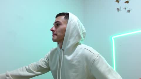 Snapshot of fenixtream chatting on 23, 12, 2024 FeniXtream online show from 23, 12, 2024