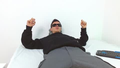 Snapshot of fenixtream chatting on 3, 1, 2025 FeniXtream online show from 3, 1, 2025