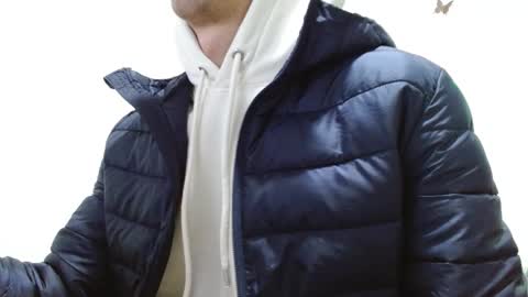 Snapshot of fenixtream chatting on 4, 1, 2025 FeniXtream online show from 4, 1, 2025