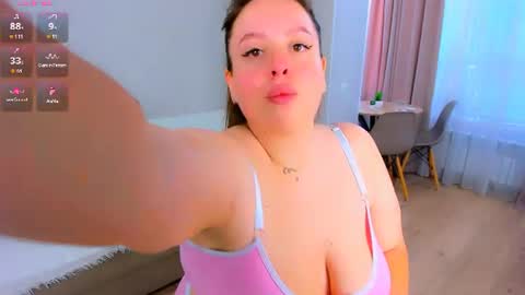 Snapshot of feral__berry__ chatting on 20, 7, 2026 Regi online show from 20, 7, 2026