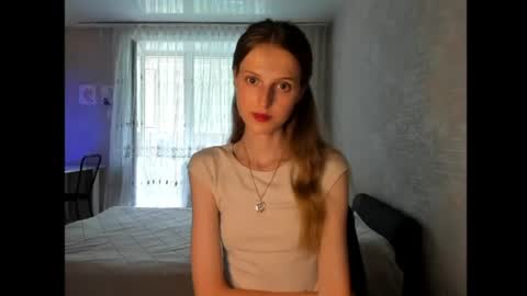 Snapshot of feralberry_dina chatting on 5, 7, 2026 Dana online show from 5, 7, 2026