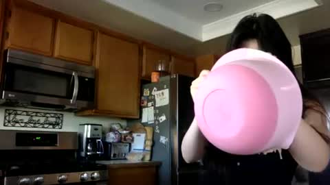 feralfawn online show from 10, 7, 2026