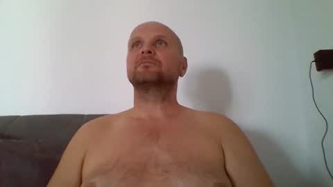 Snapshot of ferkooo111 chatting on 12, 9, 2025 Dorotheo online show from 12, 9, 2025