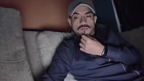 Snapshot of fernand89 chatting on 4, 1, 2025 fernand89 online show from 4, 1, 2025