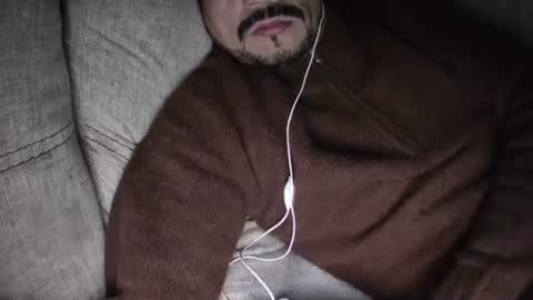 Snapshot of fernand89 chatting on 19, 1, 2025 fernand89 online show from 19, 1, 2025