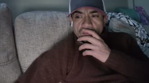 Snapshot of fernand89 chatting on 5, 2, 2025 fernand89 online show from 5, 2, 2025