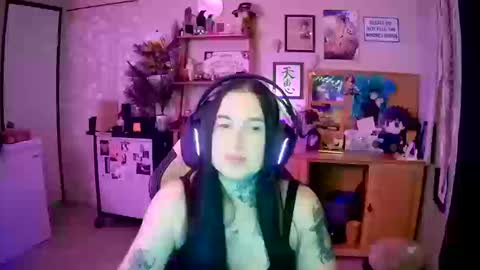 Snapshot of ferocityflame chatting on 15, 10, 2025 ferocityflame online show from 15, 10, 2025