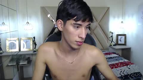 Snapshot of ferphoenix_ chatting on 28, 12, 2024 FER PHOENIX online show from 28, 12, 2024