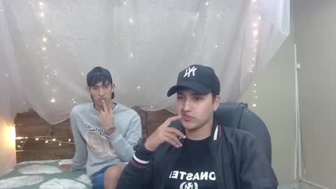Snapshot of ferphoenix_ chatting on 18, 1, 2025 FER PHOENIX online show from 18, 1, 2025