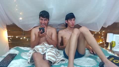 Snapshot of ferphoenix_ chatting on 18, 1, 2025 FER PHOENIX online show from 18, 1, 2025