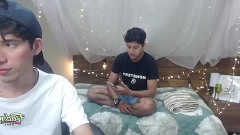 Snapshot of ferphoenix_ chatting on 20, 1, 2025 FER PHOENIX online show from 20, 1, 2025