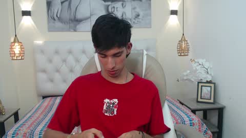 Snapshot of ferphoenix_ chatting on 3, 2, 2025 FER PHOENIX online show from 3, 2, 2025