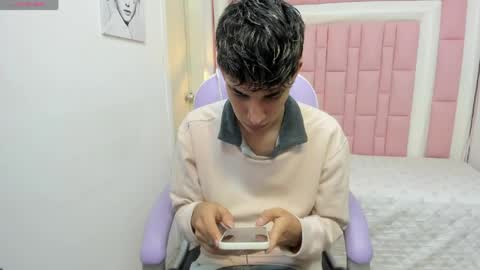 FER PHOENIX online show from 12, 4, 2026