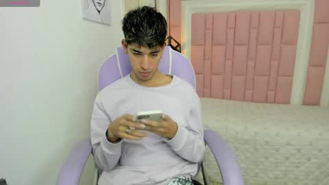 FER PHOENIX online show from 22, 4, 2026