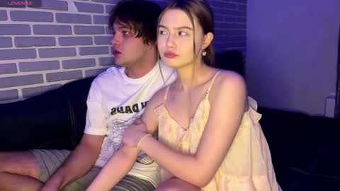 Tina and Tomas online show from 5, 11, 2025