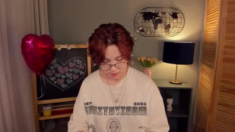 Snapshot of fiamoory chatting on 19, 2, 2025 fiamoory online show from 19, 2, 2025