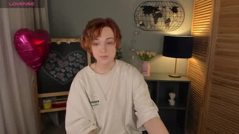 Snapshot of fiamoory chatting on 2, 3, 2025 fiamoory online show from 2, 3, 2025