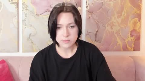 fiamoory online show from 6, 4, 2026