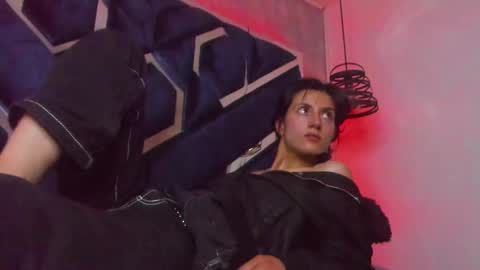   online show from 1, 3, 2025