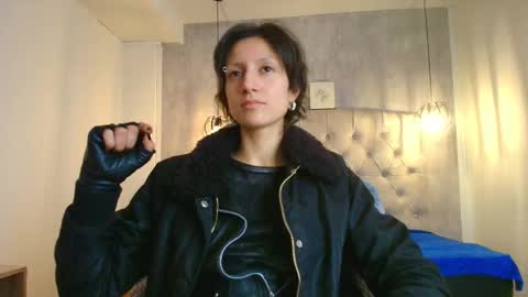   online show from 19, 9, 2025