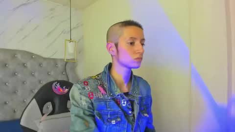   online show from 16, 4, 2026