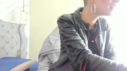 Snapshot of fieramadame chatting on 24, 4, 2026 online show from 24, 4, 2026
