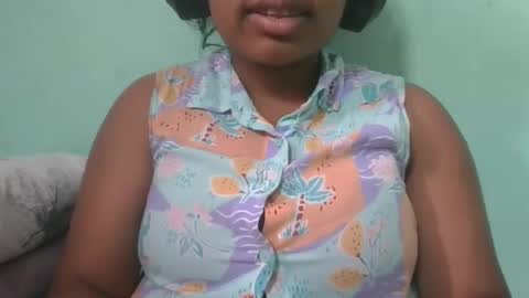 Snapshot of fifaalydia chatting on 19, 10, 2025 fifaalydia online show from 19, 10, 2025