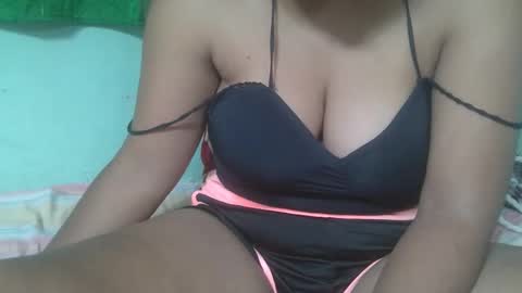 Snapshot of fifaalydia chatting on 1, 12, 2025 fifaalydia online show from 1, 12, 2025