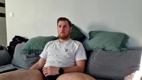 Snapshot of fikol123 chatting on 6, 3, 2025 fiolkamil online show from 6, 3, 2025