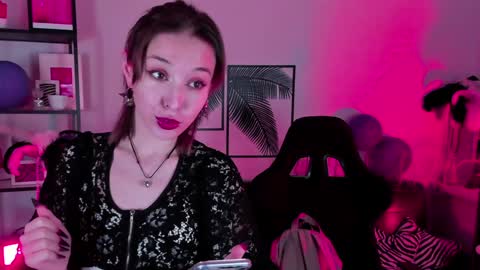 Snapshot of filipinaadams chatting on 18, 12, 2024 cap and Lana  online show from 18, 12, 2024