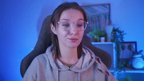 Snapshot of filipinaadams chatting on 11, 1, 2025 cap and Lana  online show from 11, 1, 2025