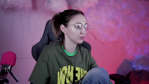 Snapshot of filipinaadams chatting on 15, 1, 2025 cap and Lana  online show from 15, 1, 2025