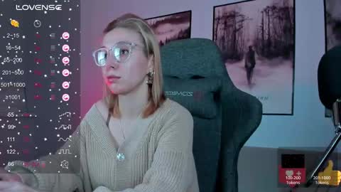 Snapshot of filipinaadams chatting on 20, 2, 2025 cap and Lana  online show from 20, 2, 2025