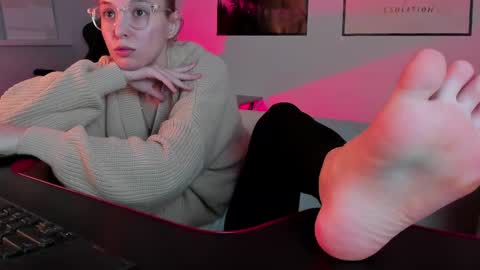 Snapshot of filipinaadams chatting on 21, 2, 2025 cap and Lana  online show from 21, 2, 2025