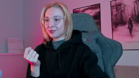 Snapshot of filipinaadams chatting on 22, 2, 2025 cap and Lana  online show from 22, 2, 2025