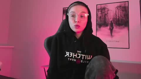 Snapshot of filipinaadams chatting on 1, 3, 2025 cap and Lana  online show from 1, 3, 2025