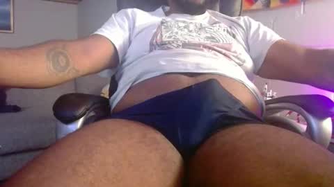 Snapshot of filisdude chatting on 8, 11, 2025 frank online show from 8, 11, 2025