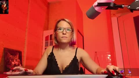 Lady online show from 10, 4, 2026