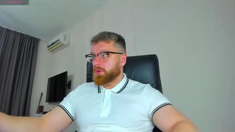 FindomGuyXXX online show from 22, 3, 2026