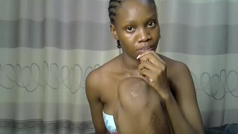 fine_queen12 online show from 30, 12, 2024