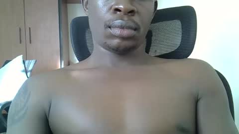 Snapshot of fineebony chatting on 6, 5, 2026 HOT AND SWEET online show from 6, 5, 2026