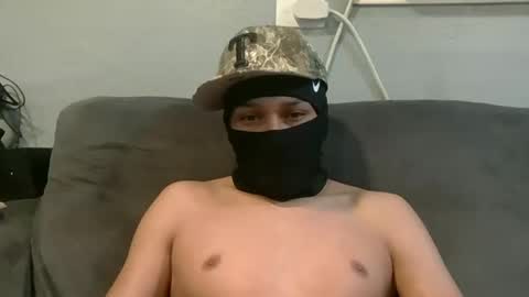 Snapshot of finesseg223 chatting on 4, 10, 2025 Milfinder99 online show from 4, 10, 2025