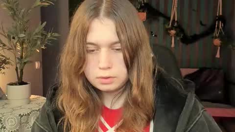 fiora online show from 25, 10, 2025